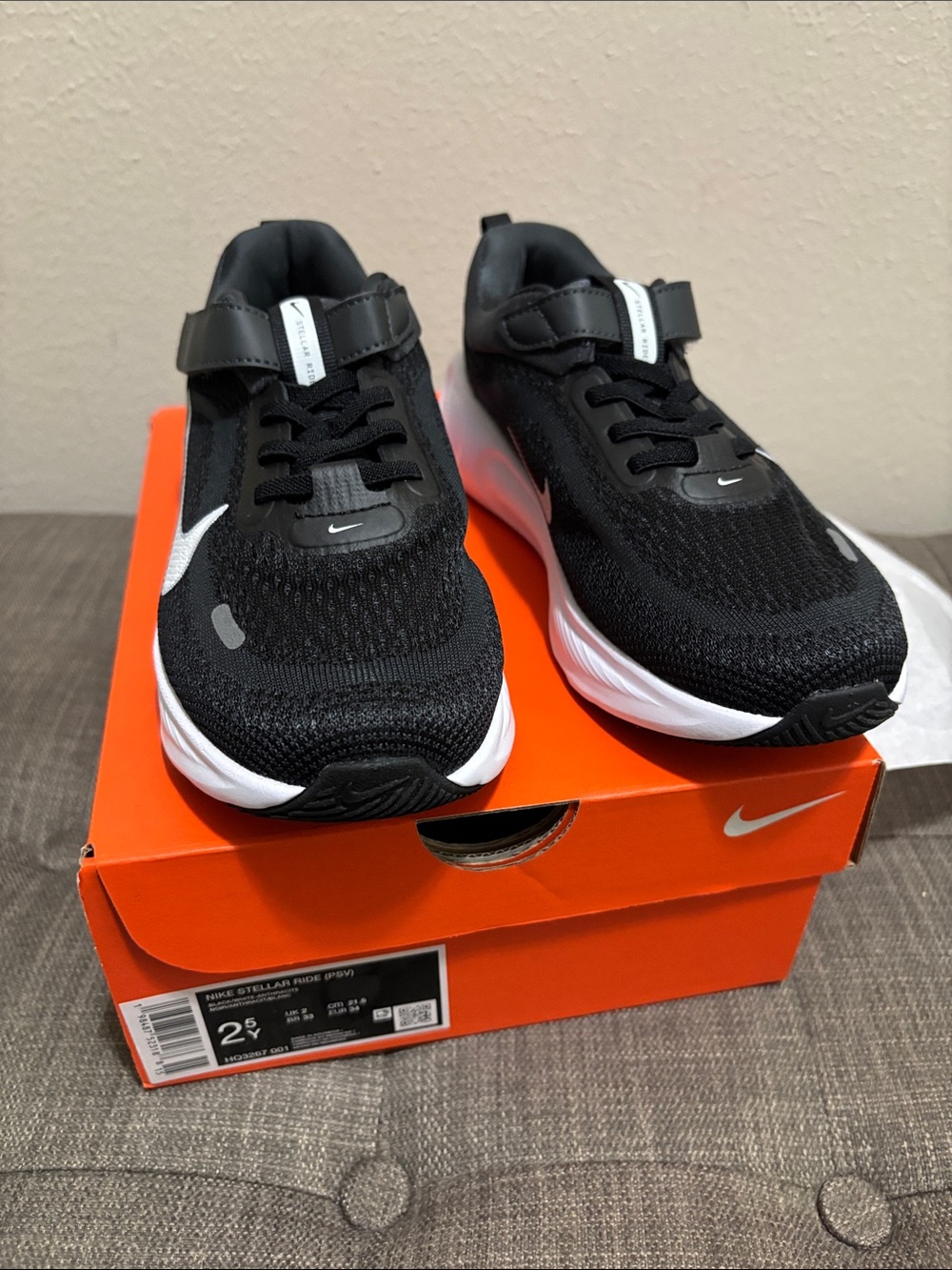 Nike Kids Black and White Mesh Hook-and-Loop Sneakers